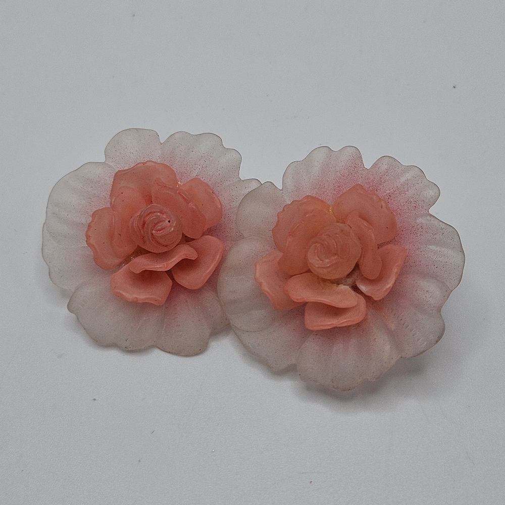 VINTAGE Pink Frosted Plastic 3D Flower Statement Earrings Clip On